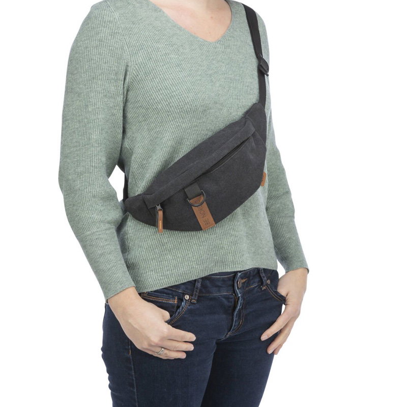 Trixie Be Nordic Heuptas Zwart 24X8X11 Cm Riem 50-165 Cm